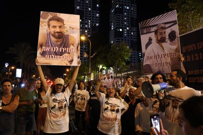 Manifestación por la liberación de los rehenes israelíes este sábado en Tel Aviv. 