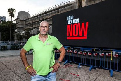 Gary Jackob, en la concentración en solidaridad con los familiares de los rehenes, este viernes en Tel Aviv.