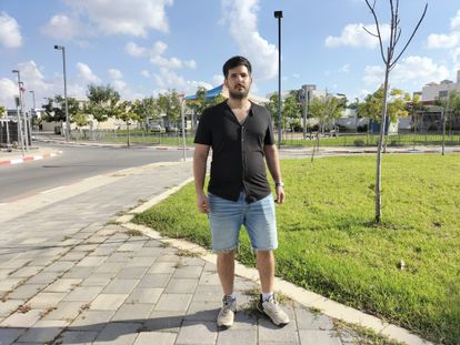 Muli Asido, la pasada semana en su barrio de la ciudad israelí de Sderot.

Autor: Antonio Pita
