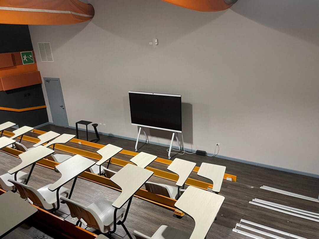 Beneficios de alquilar una sala de eventos empresariales en Learning Vila