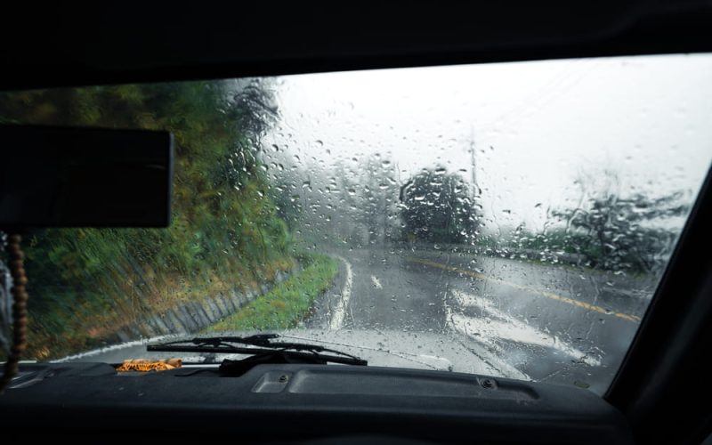 Qué debes saber para manejar seguro en época de lluvias en Panamá